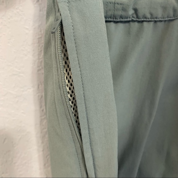 The North Face Men’s Gray Mesh Fishing Shirt Long Sleeves - Picture 6 of 13